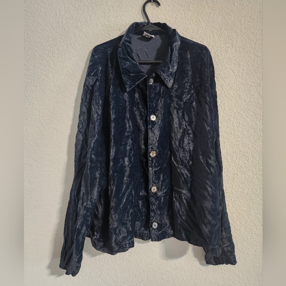 CP Shades Crushed Velvet button-front shirt Dark Navy size medium